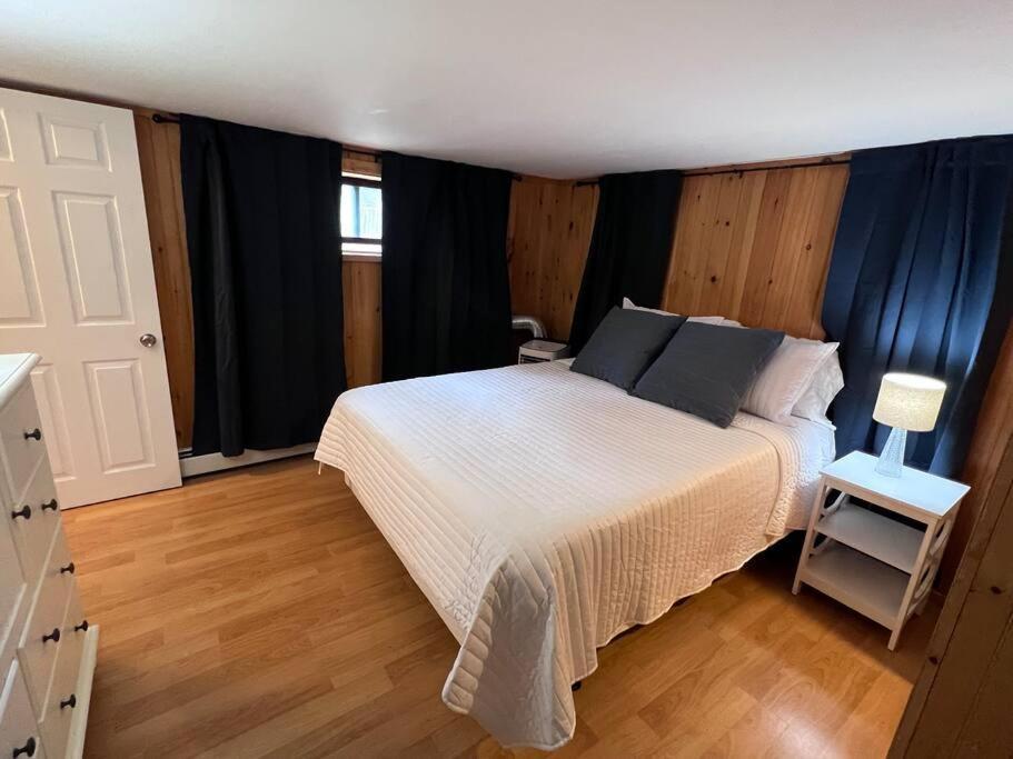 Historic Corner Apartment With Patio & Off Street Parking Portland Exterior foto